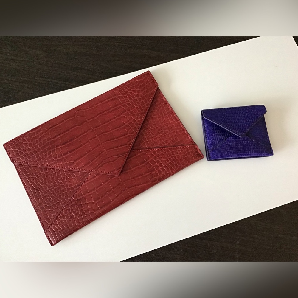 NWOT BANANA REPUBLIC Two(2) envelope clutch and wallet clutch.